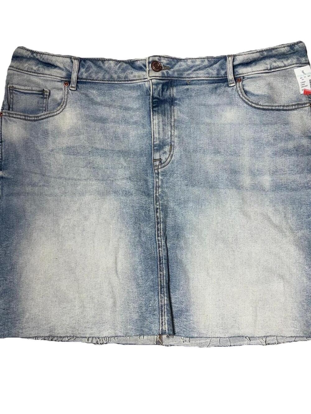 New Maurices Womens Denim Skirt Size 20 Vintage Wash Frayed Hem Cotton Blend